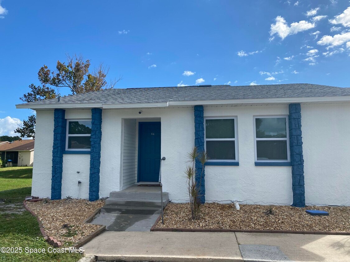 Foto principal - 1514 Clearlake Rd