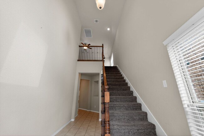 Foto del edificio - 10304 Big Sandy Ct