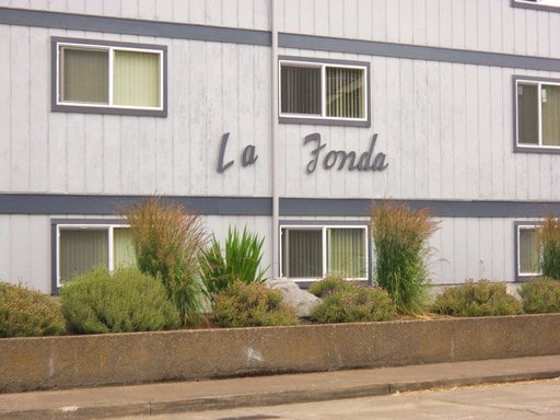 Primary Photo - 1111 SW Western Blvd