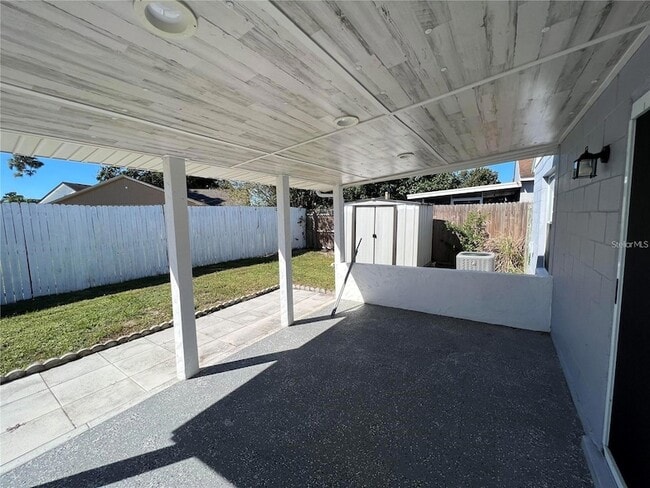 Building Photo - 1081 Vista Palma Way