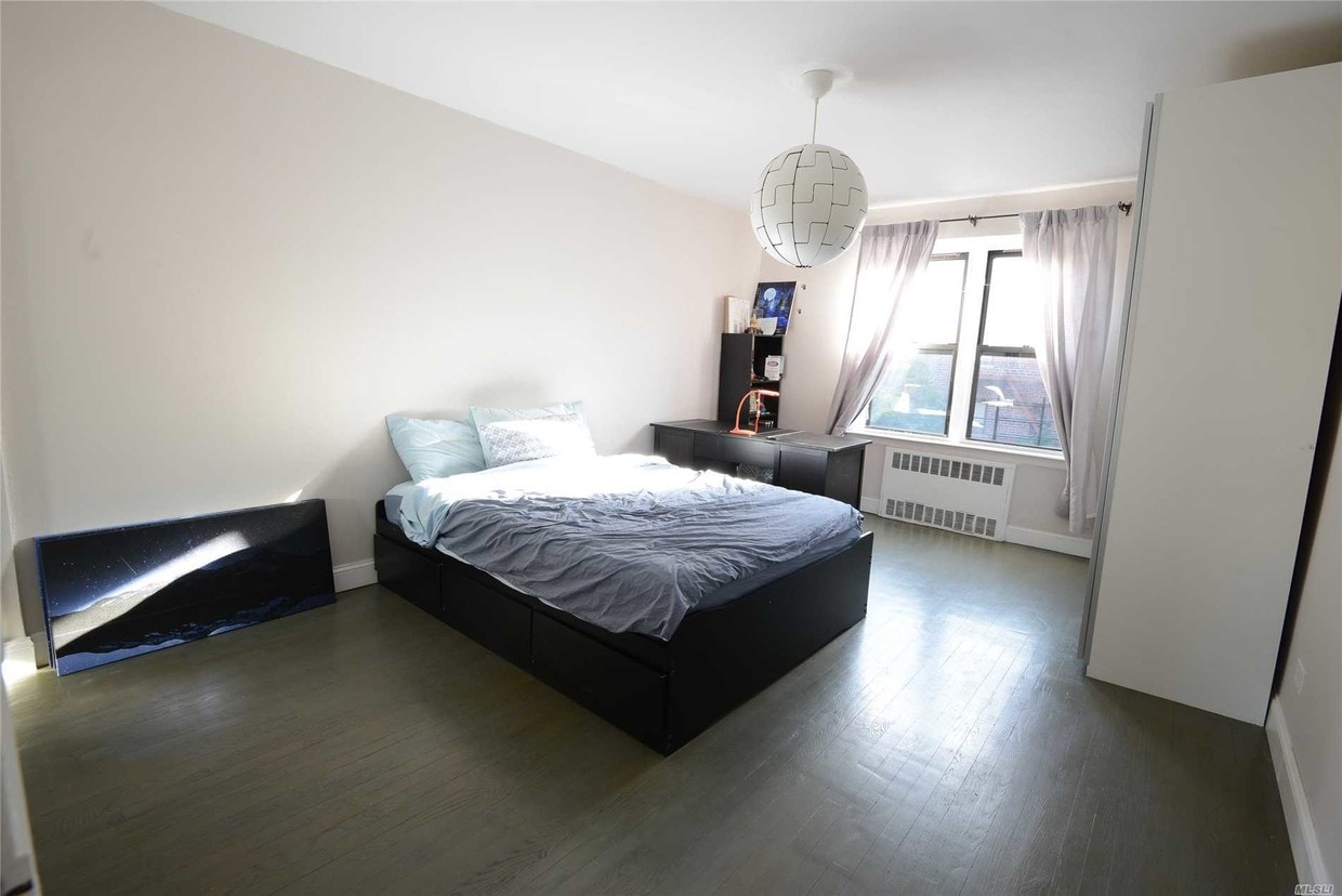Foto principal - 3750 87th St