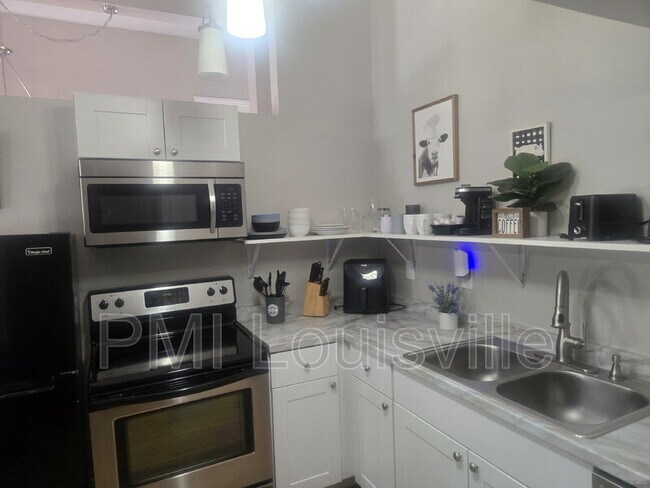 Foto del edificio - 1156 S Brook St