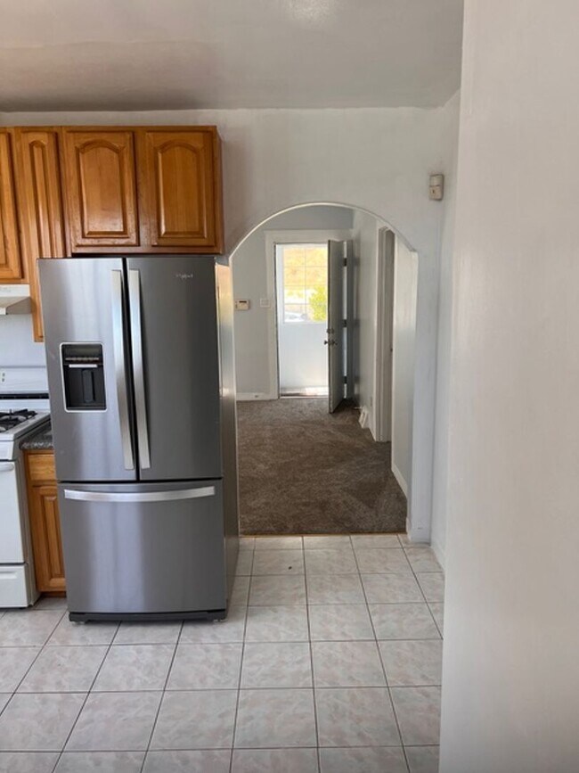 Photo - Newly remodeled 2 bedroom 1 bathroom upper... House