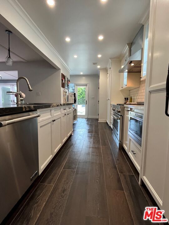 Building Photo - 5507 Carpenter Ave
