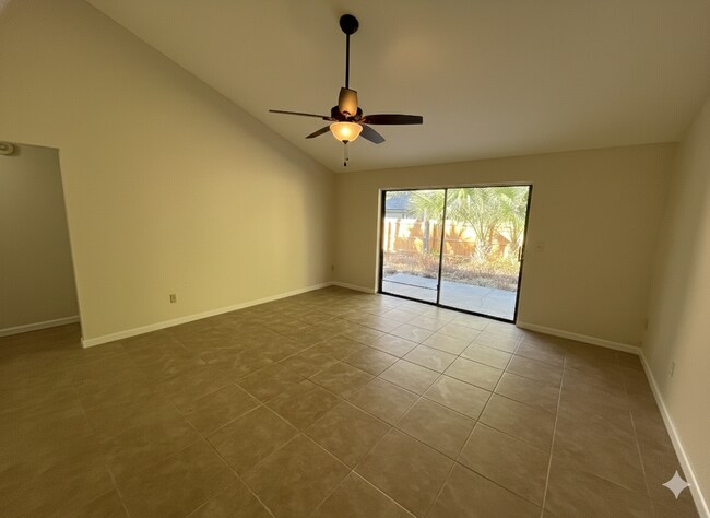 Foto del edificio - 805 Buckie Dr