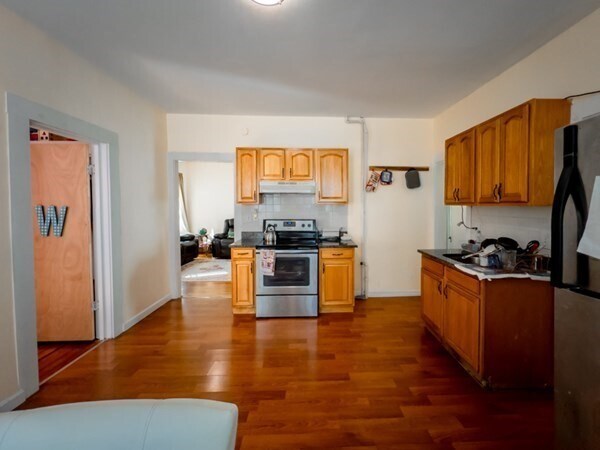 Building Photo - 18 Egleston St
