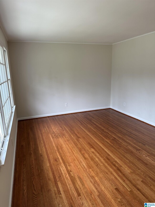Building Photo - 1073 Sherbrooke Cir