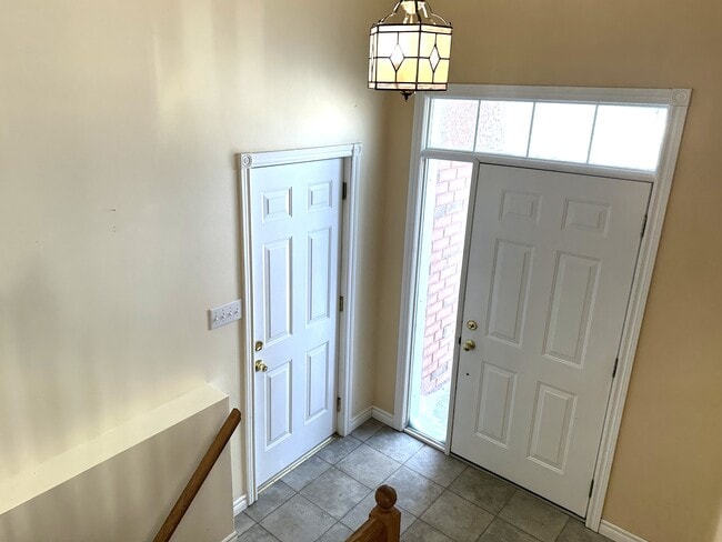 Photo du bâtiment - Well Maintained Main Floor Bungalow (2 Bed, 1 Bath)