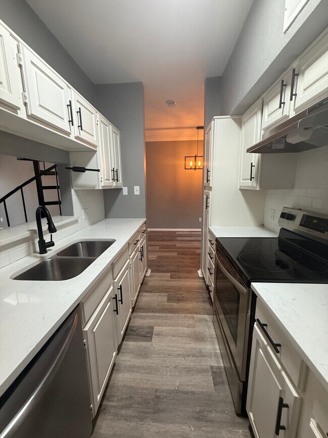 Foto del edificio - 7151 Gaston Ave