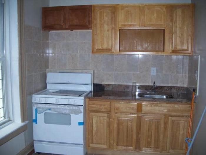 Kitchen - 312 68th St