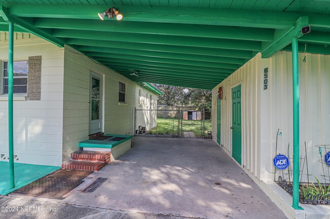 Foto del edificio - 6503 Ector Rd