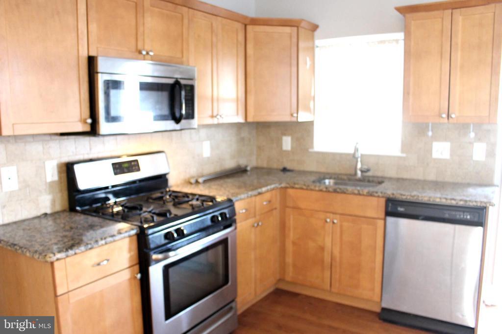 Primary Photo - 1409 Lawrence Rd