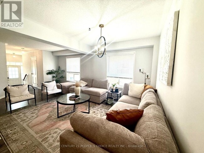 Building Photo - 3927 Stardust Dr