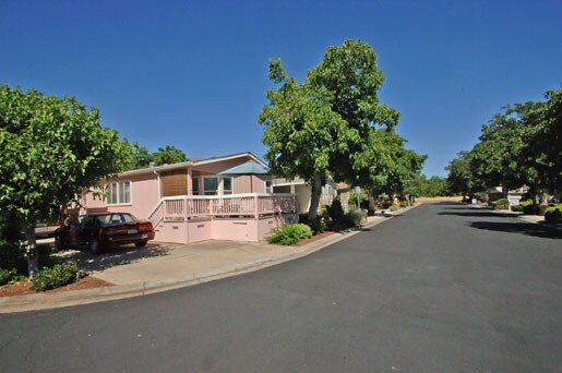Primary Photo - 6763 Collier Ave