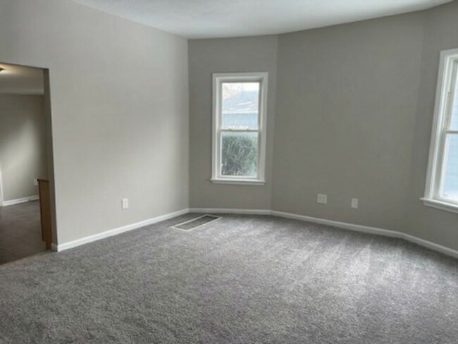 Foto del edificio - 3449 Erin Ave