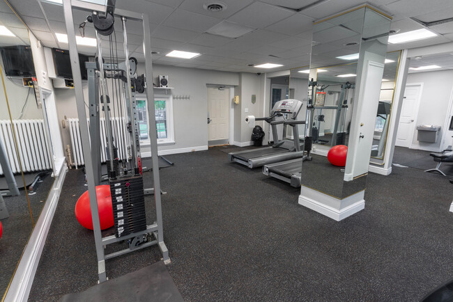 Workout at Your Convenience with an On-site Gym - Candlewyck Apartments