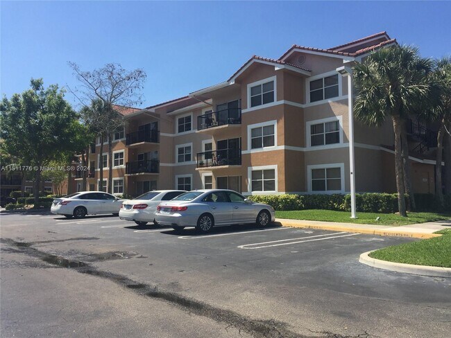 Foto del edificio - 9055 Wiles Rd