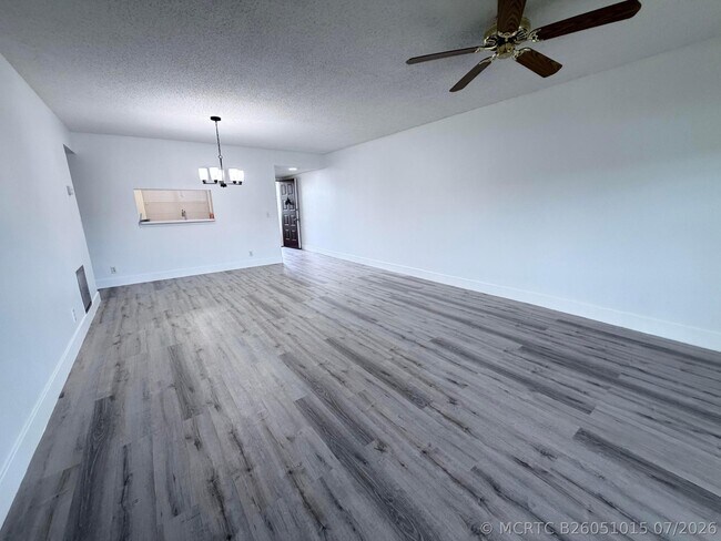 Building Photo - 12901 SW 15th Ct