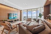 Foto principal - 18975 Collins Ave