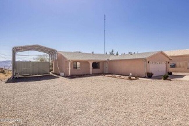 Building Photo - OCCUPIED* Coming Soon! Unfurnished Long Te...