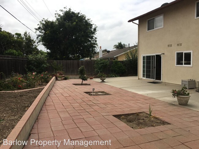 Foto del edificio - 704 Elko Ave