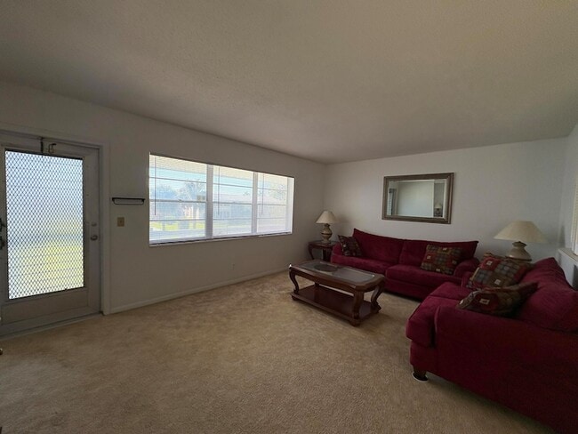 Photo - 44 Waltham B Apartment