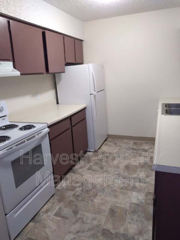 Primary Photo - 925 W 29th St S