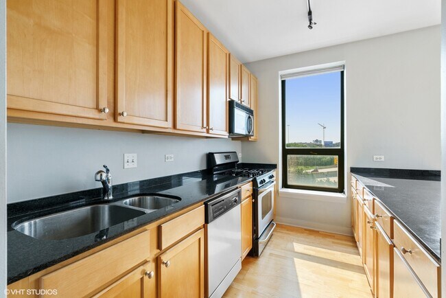 Foto del edificio - 859 W Erie St