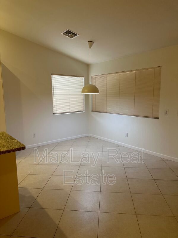 Foto del edificio - 9005 E Copper Valley Ln