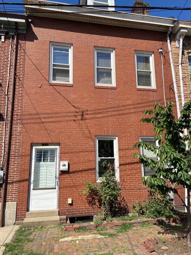 Primary Photo - 123 45th St