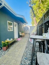 Building Photo - 1363 Los Arboles Ave