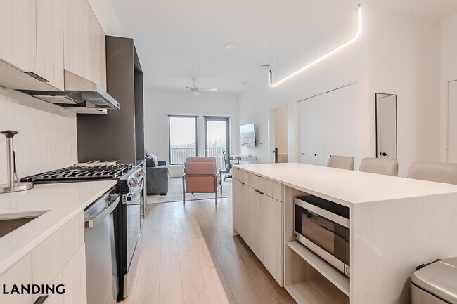 Foto del edificio - 2623 Keene St