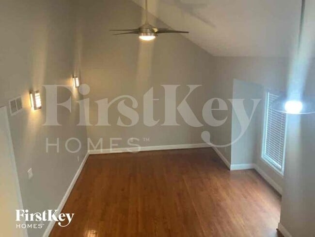 Building Photo - 14629 W 90th Terrace