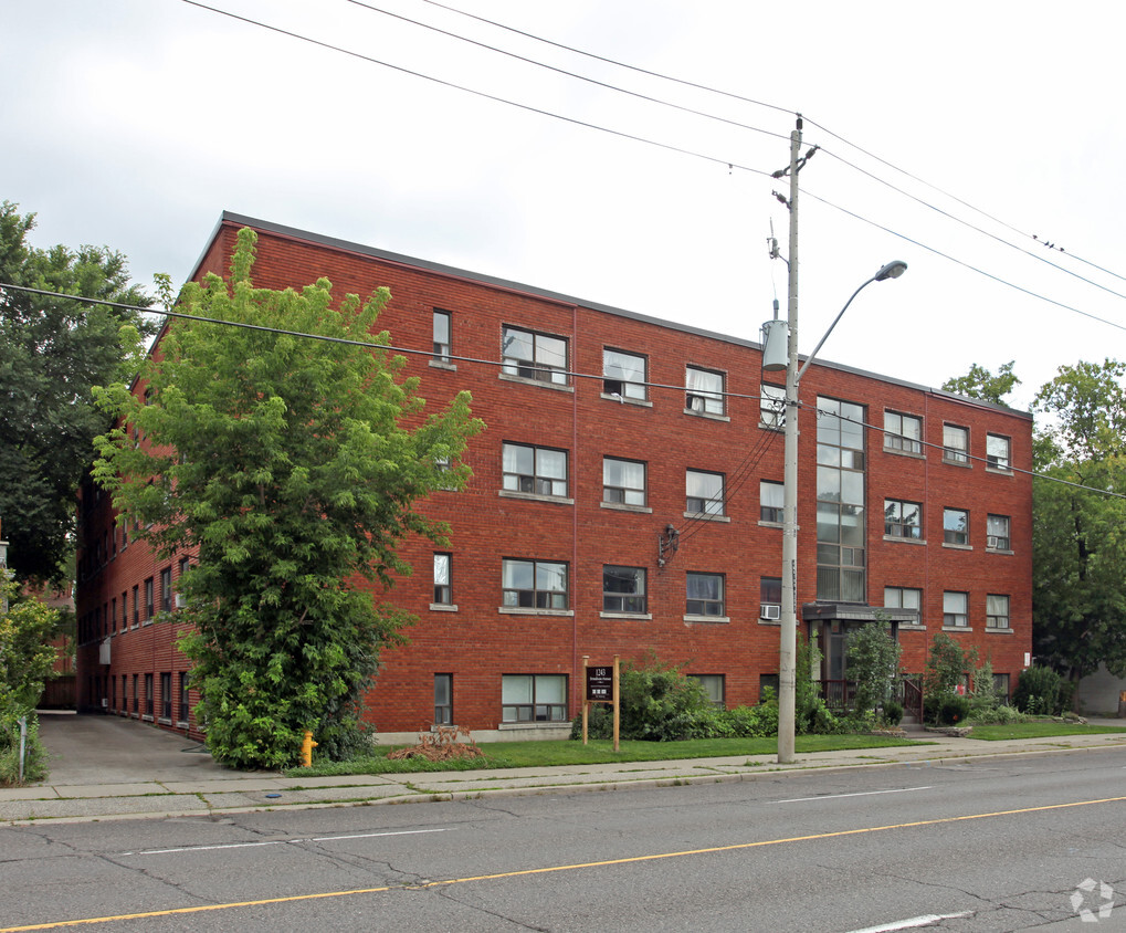 Primary Photo - 1243 Broadview Ave