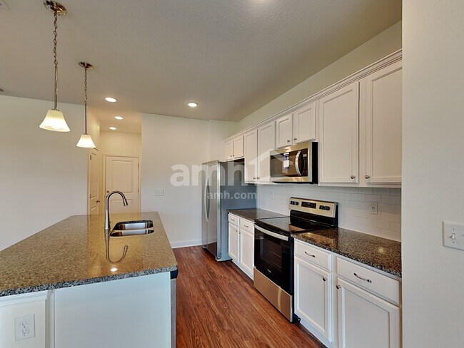 Foto del edificio - 47 Olivewood Pl