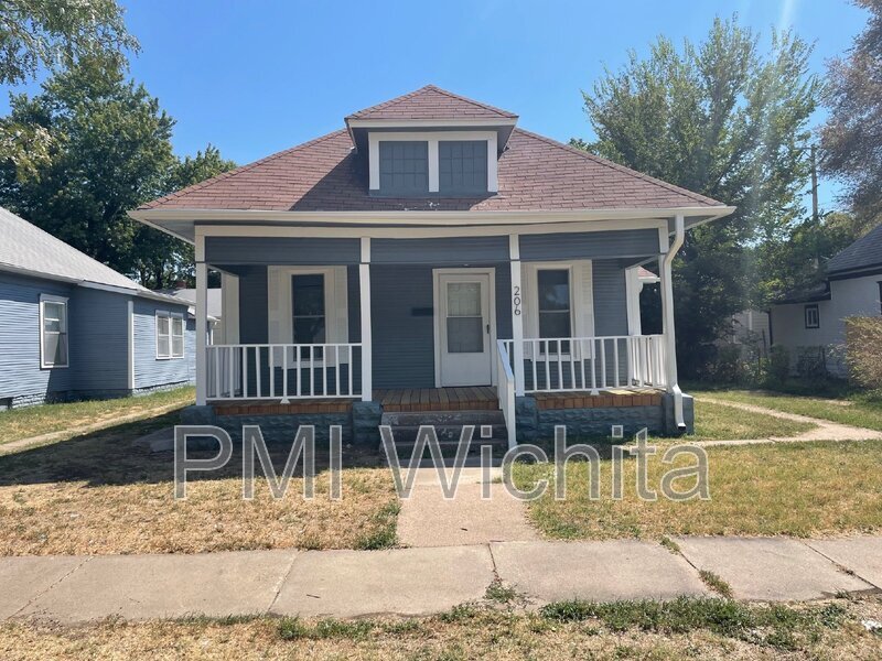 Foto principal - 206 N Ash St