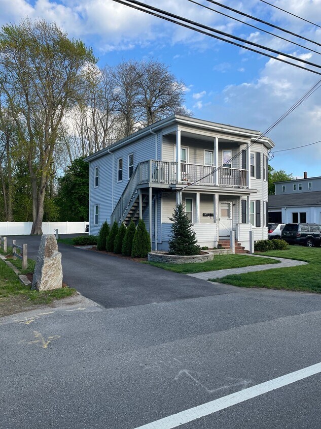 327 Broad St, Bridgewater, MA 02324 Townhouse for Rent in Bridgewater