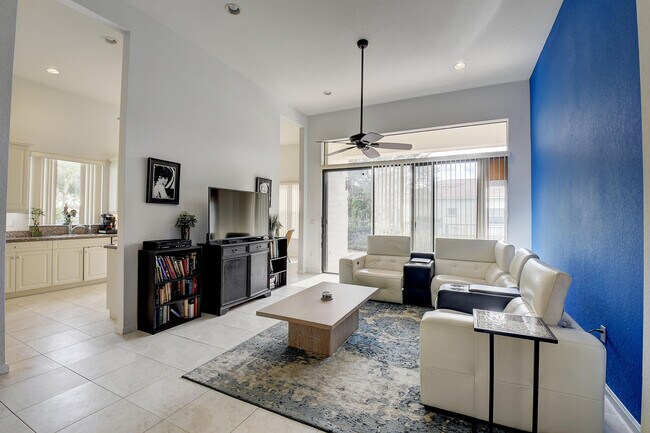 Building Photo - 9508 Tivoli Isles Blvd