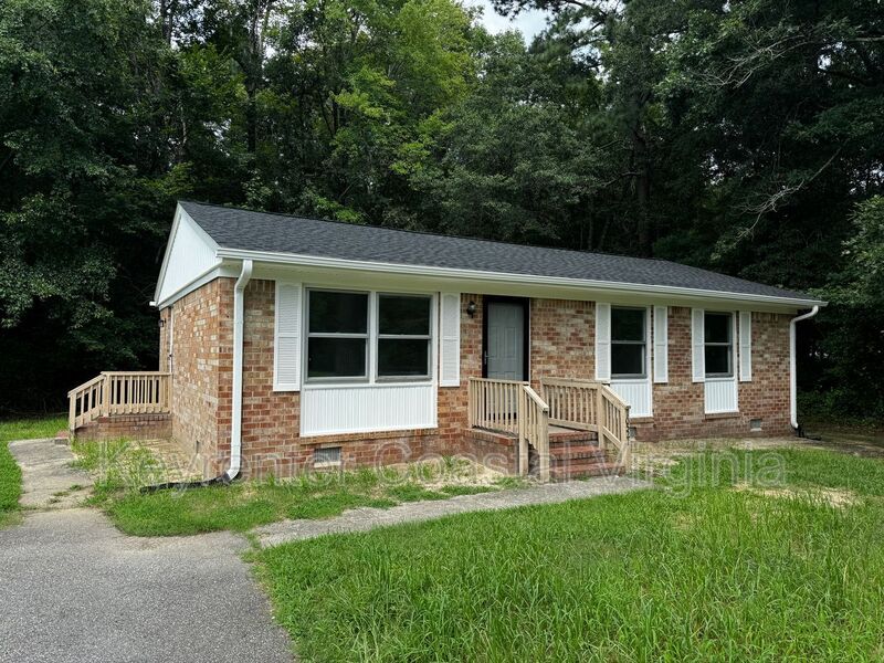 Primary Photo - 10521 Central Hill Rd