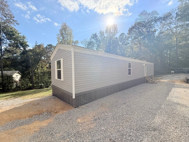 Building Photo - 350 Scenic Cir