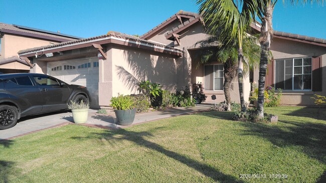 Building Photo - 3819 Coral Crest Way