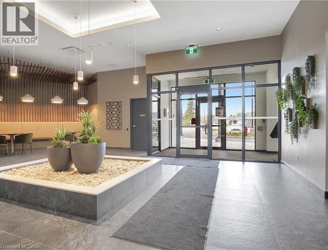 Photo du bâtiment - 525 New Dundee Rd