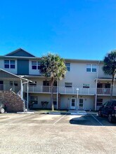 Building Photo - 1600 Woodland Dr