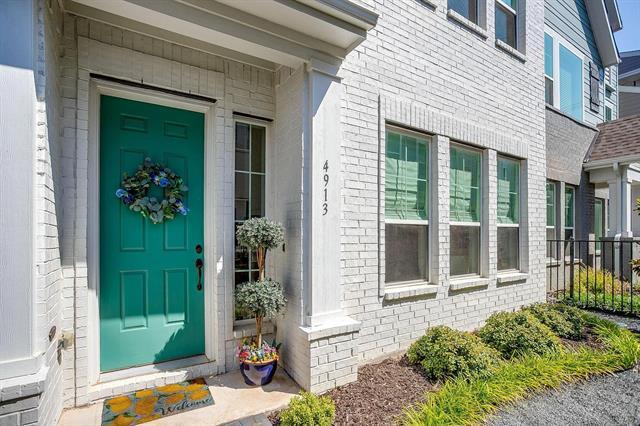 Foto del edificio - 4913 Hidden Grove Dr