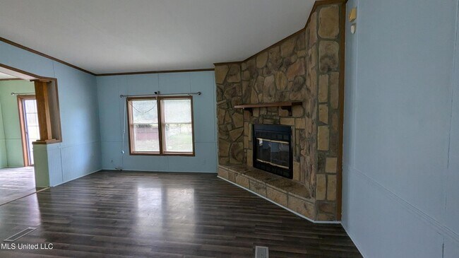Foto del edificio - 165 Woodlands Ln