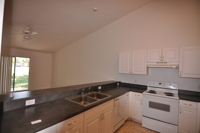 Foto del edificio - 6775 Dairy Rd