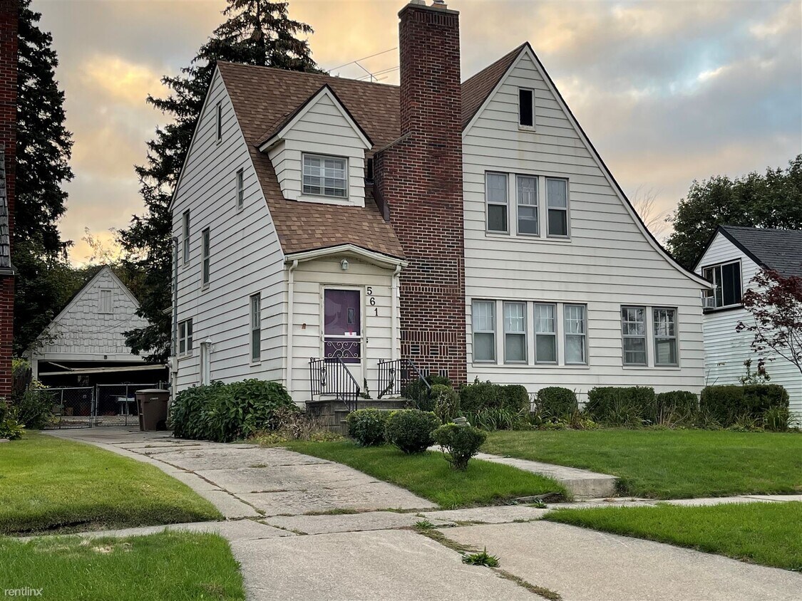 561 W Iroquois Rd, Pontiac, MI 48341 House Rental in Pontiac, MI