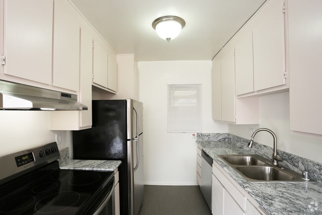 2BR, 2BA-Kitchen - 3748 Midvale Ave