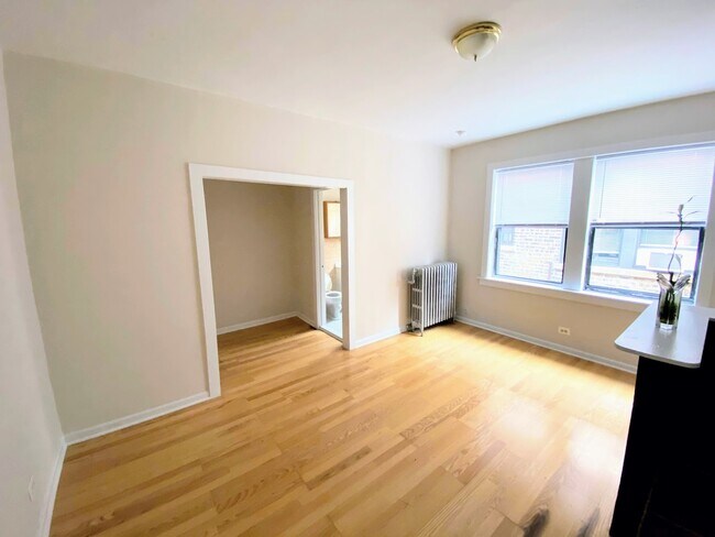 Foto del edificio - 839 W Sheridan Rd