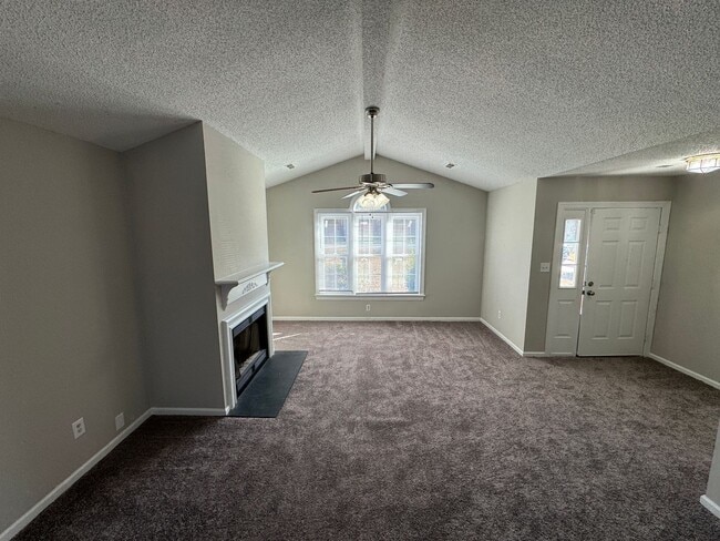 Building Photo - Renovated 3 Bedroom House Near Black Creek...